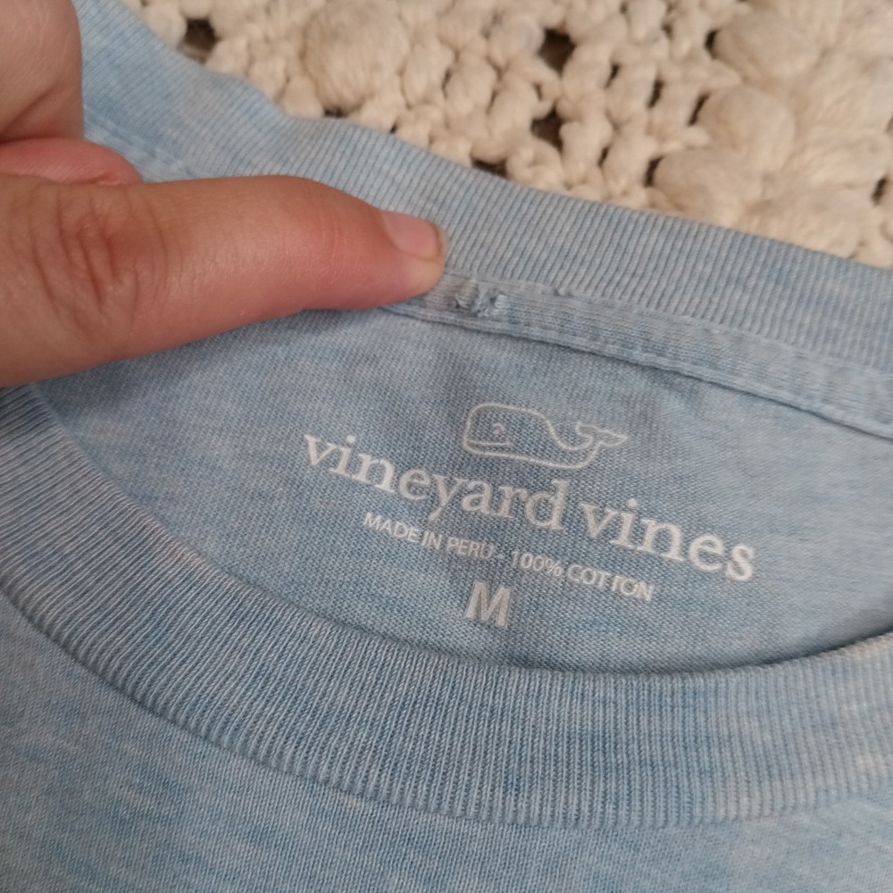 Vineyard Vines Men M Snowflake Whale Pocket Blue Logo Backhit Spellout Long Sl - Picture 9 of 10
